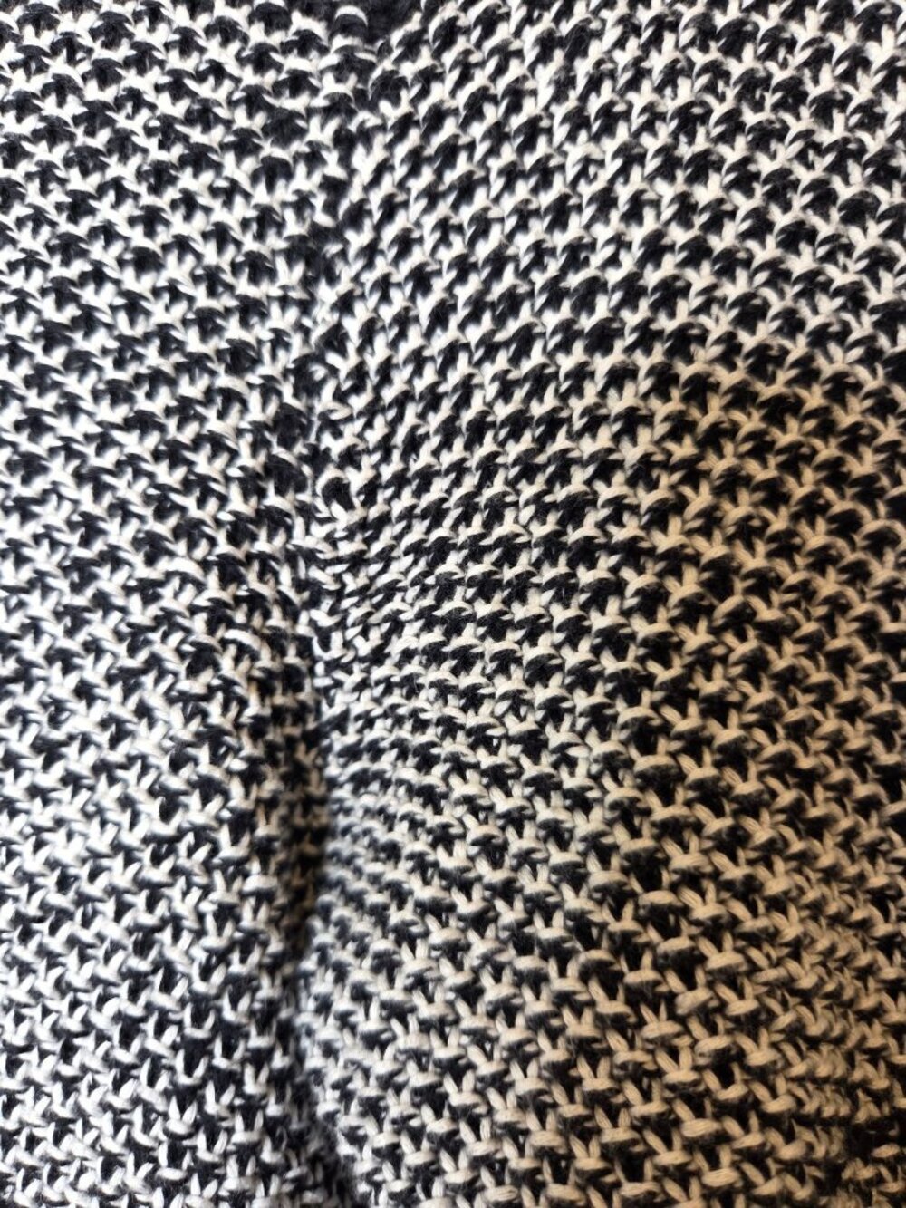 Chicos Black & White Open Front Cardigan Sweater Pockets Size 1Textured - Picture 5 of 7